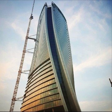 TORRE HADID - CITY LIFE